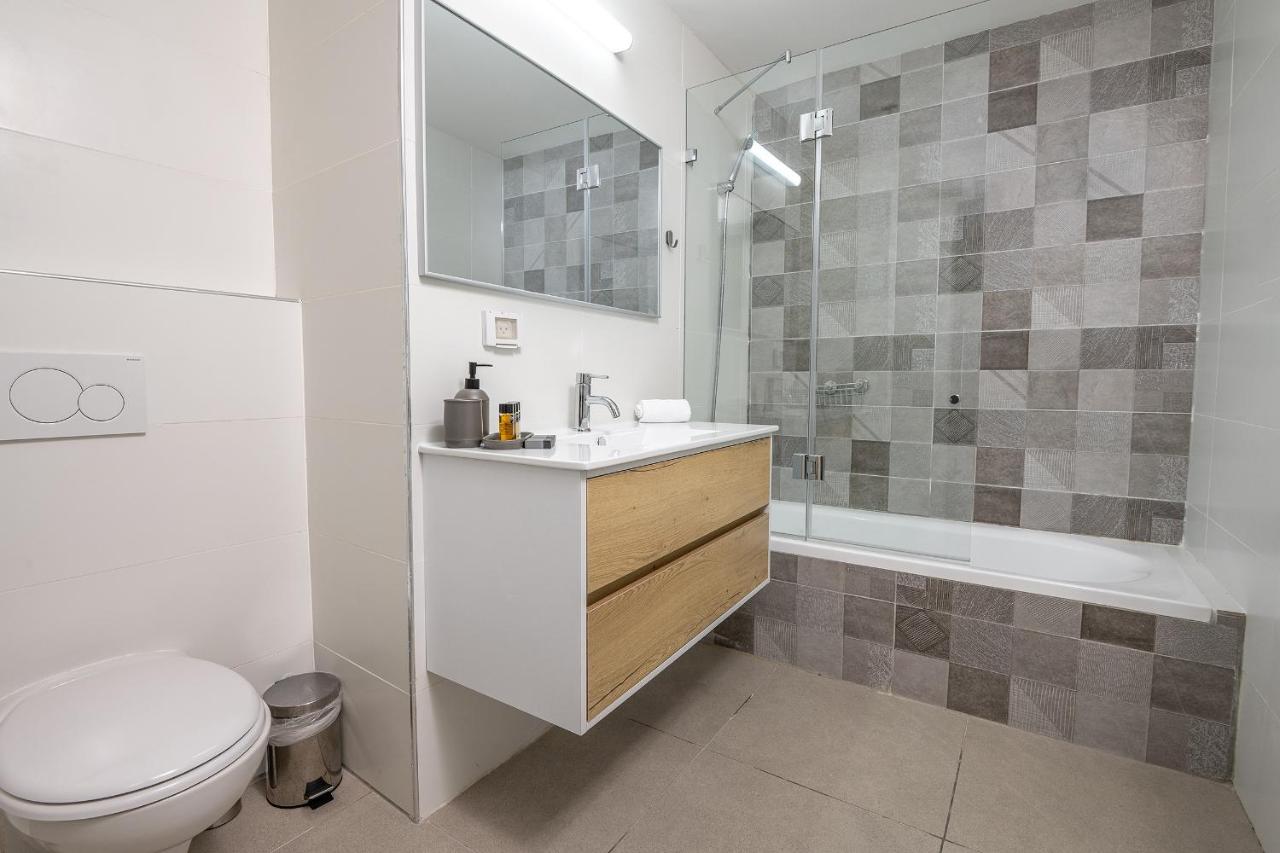 Three-Bedroom Apartment with Balcony