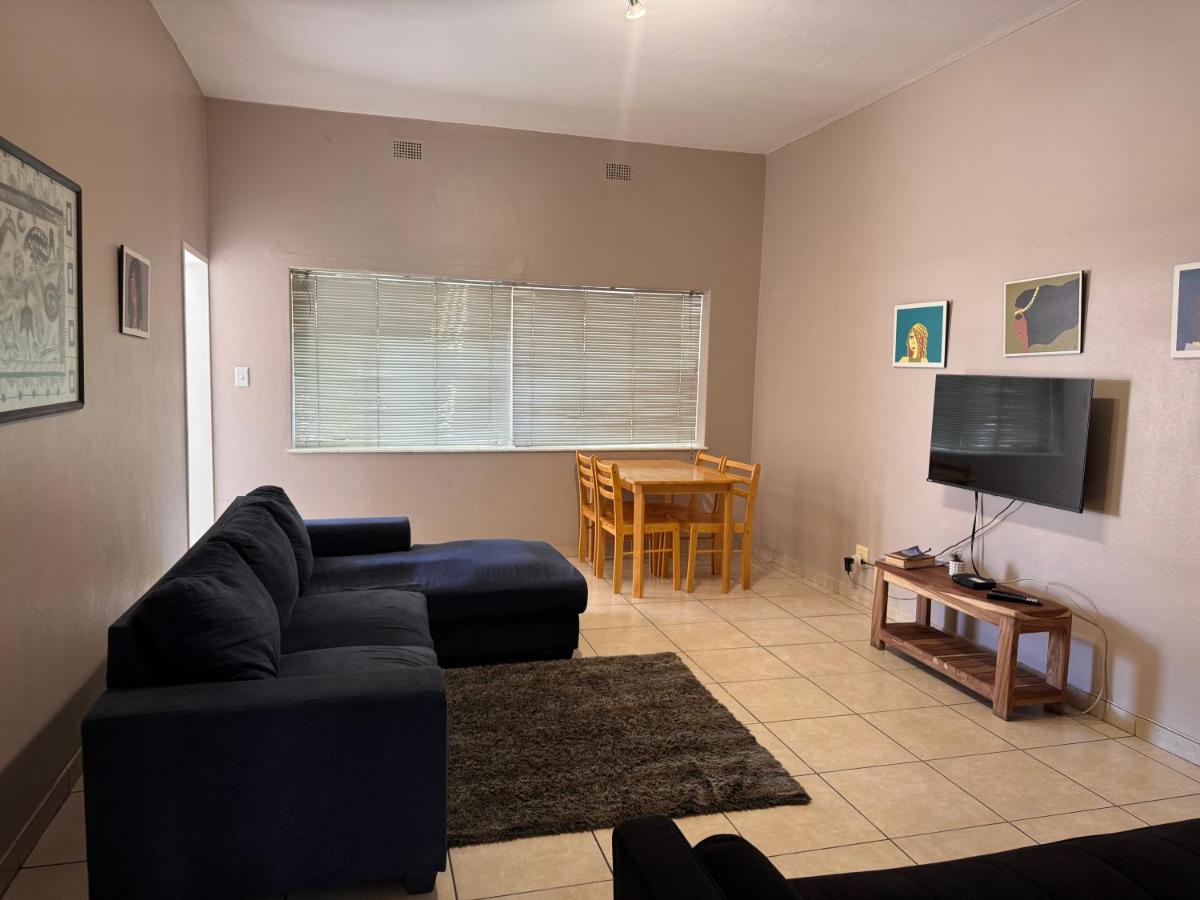 Apartamento con balcón