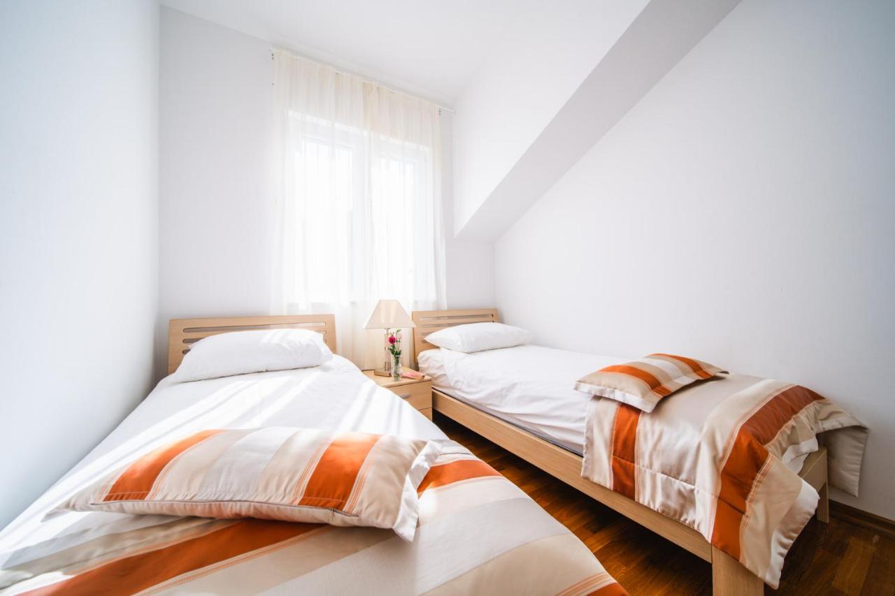Three-Bedroom Apartment with Balcony
