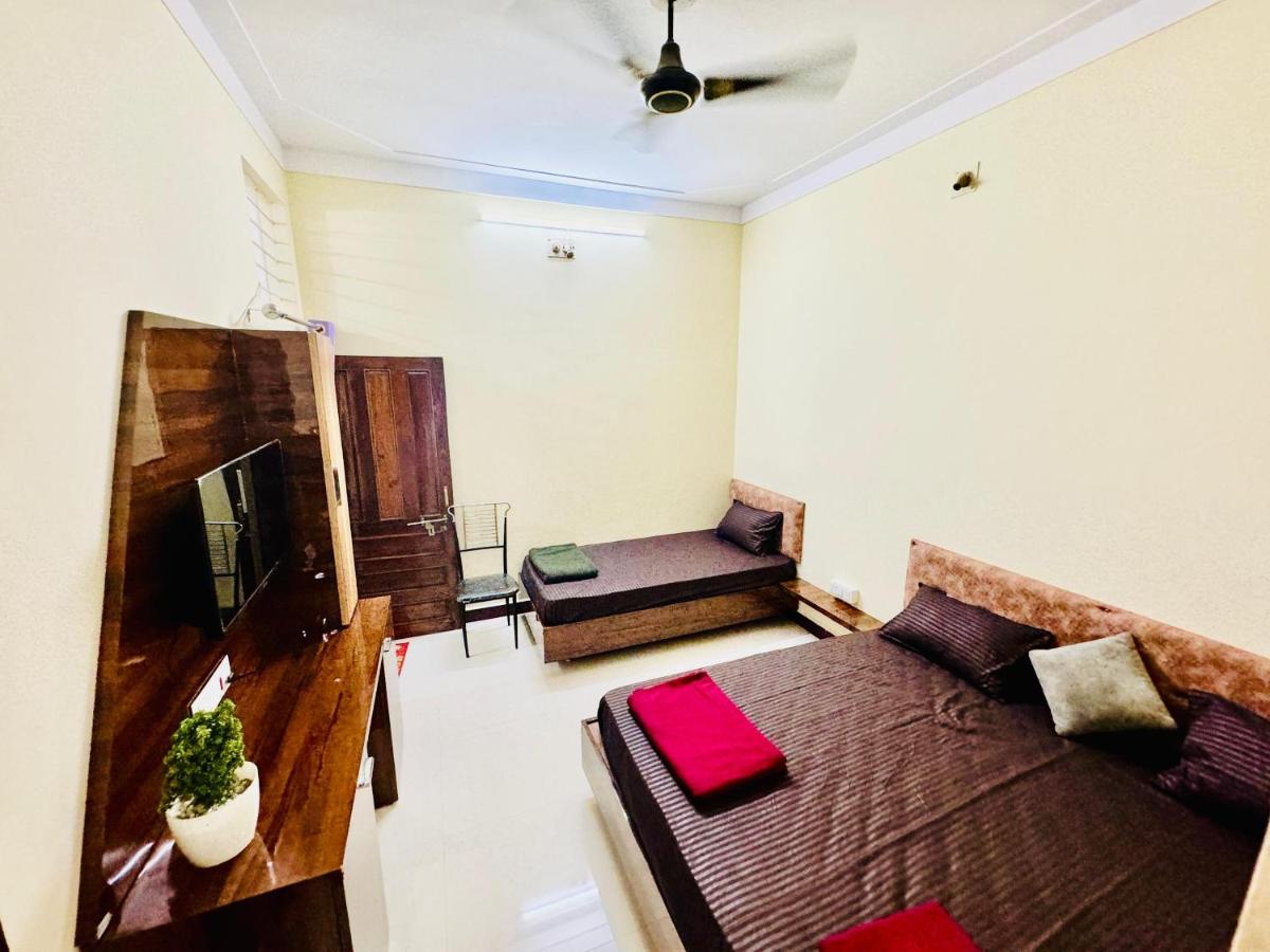 Deluxe Doppelzimmer (2 Erwachsene & 1 Kind)