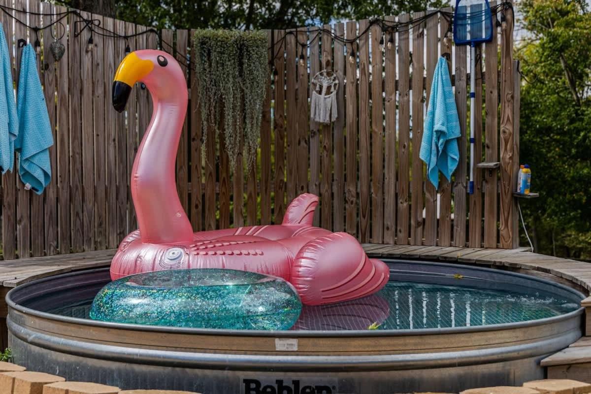 Historic Cottage Retreat-IG Cowboy Pool-Hot Tub - B&B
