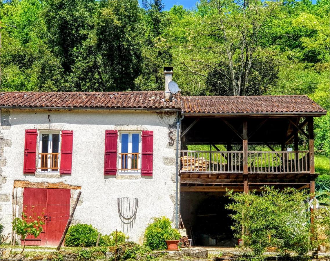 Le Nid - Maison dans les bois avec cheminée et vue - B&B