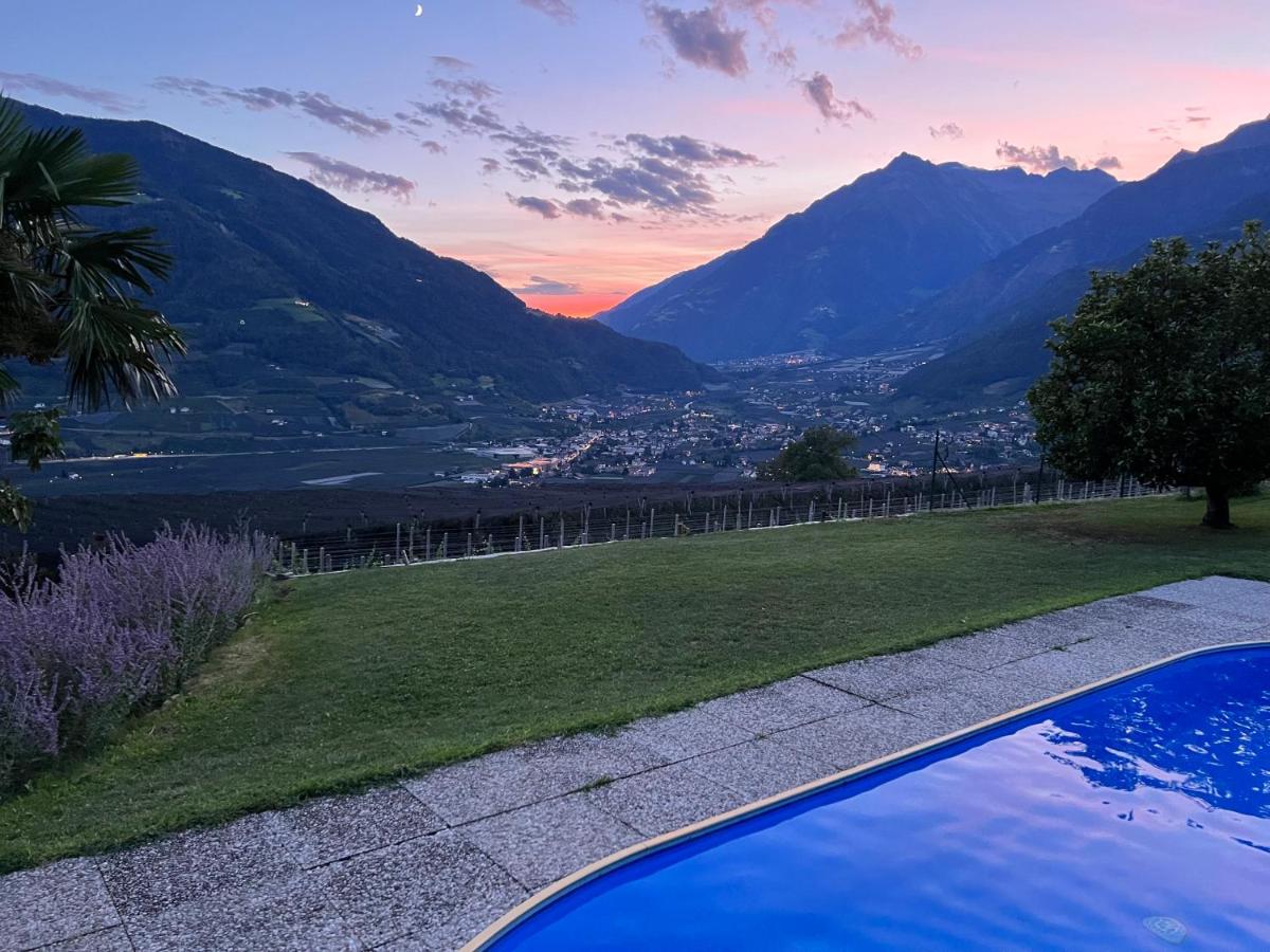 Garden Apartment Villa Corazza - B&B Tirolo