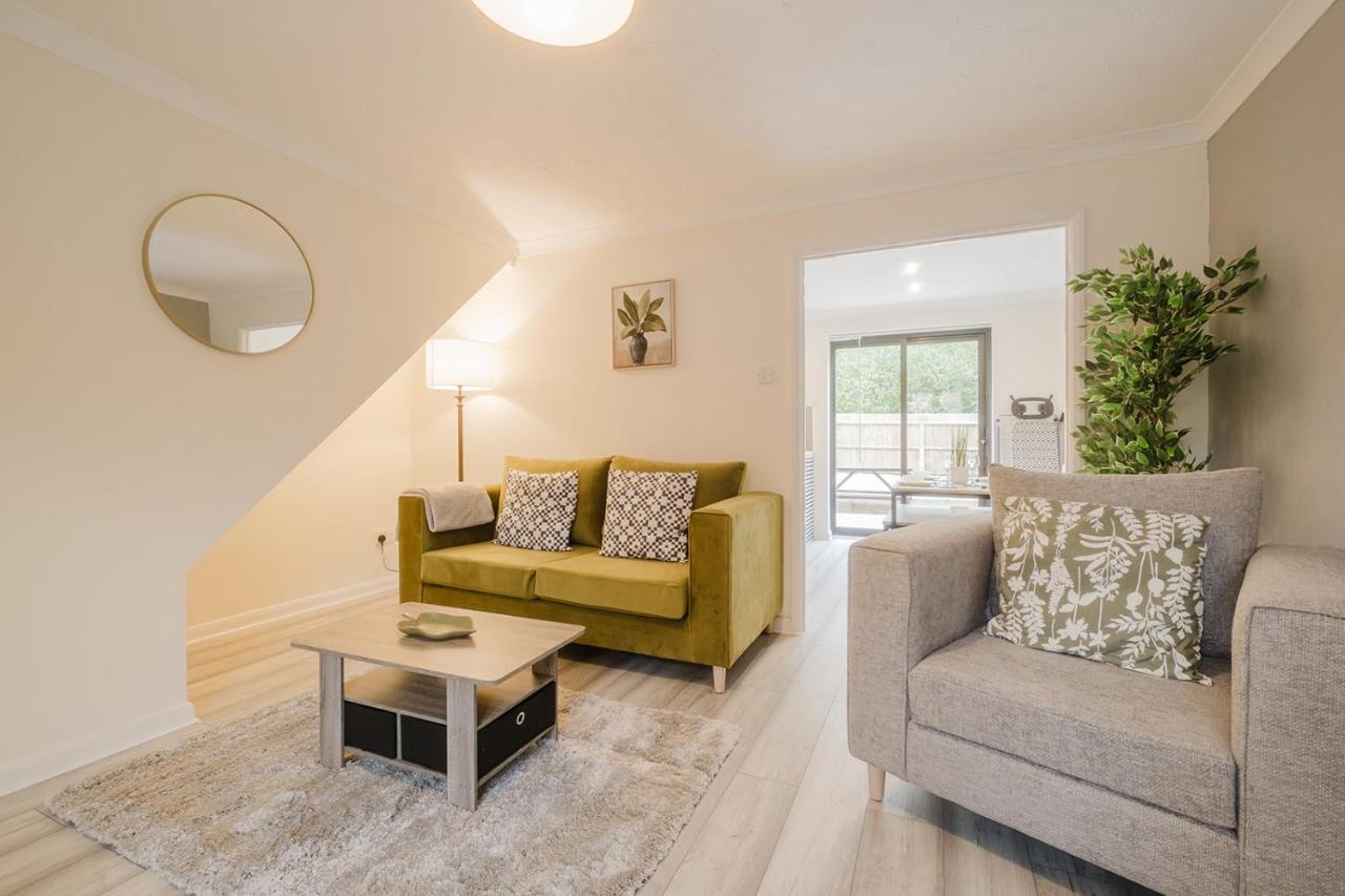 Modern and Stylish Home away from Home - B&B