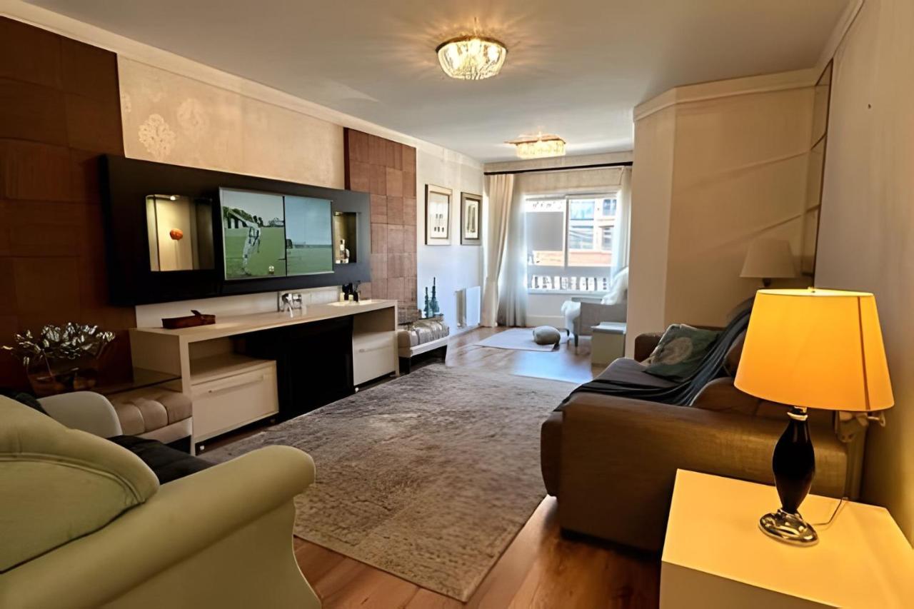 A 1 quadra da Rua Coberta - B&B