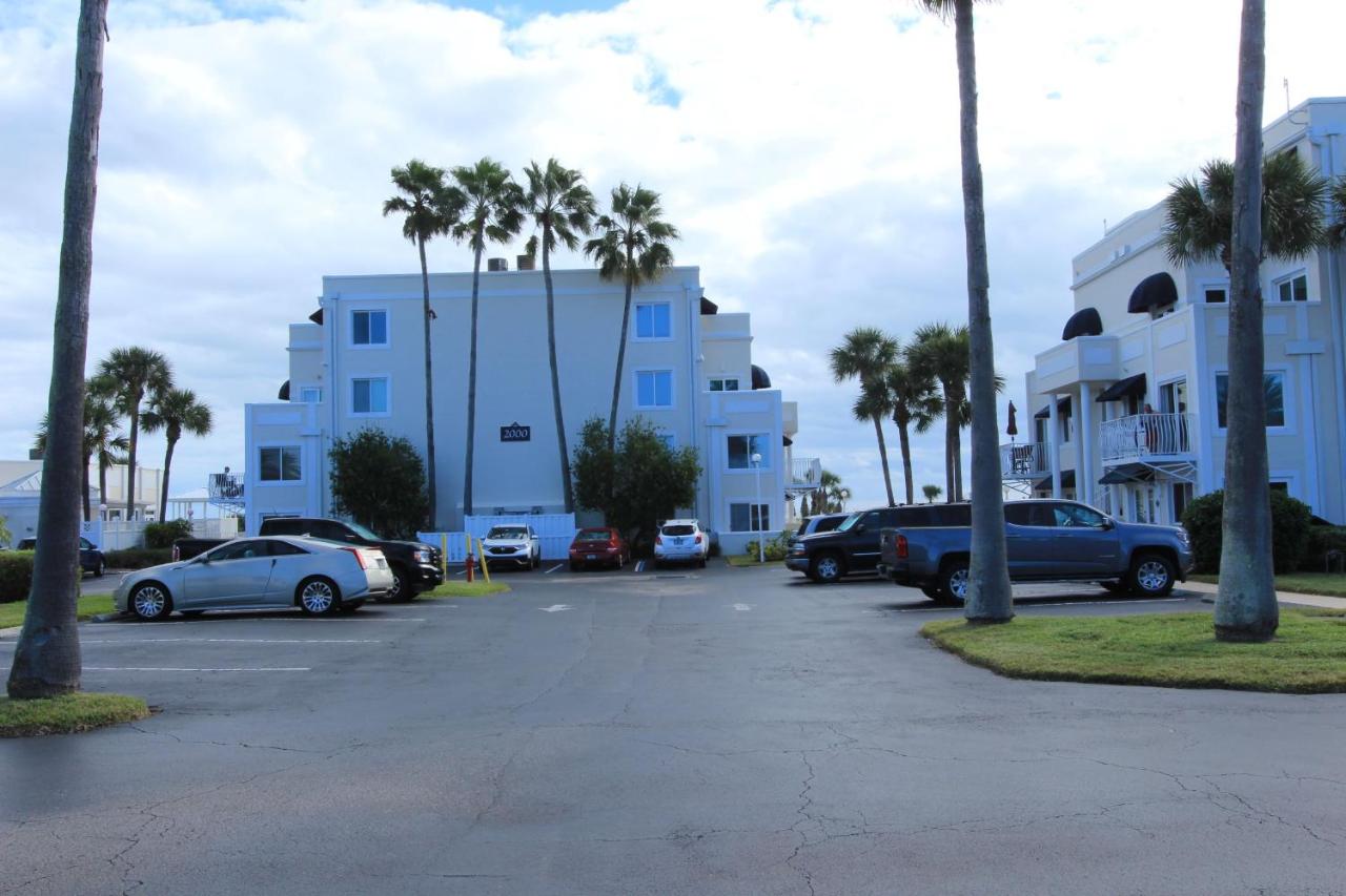 Oceanfront in Canaveral, Views, Heated Pool & Spa - Bed and Breakfast Cape Canaveral