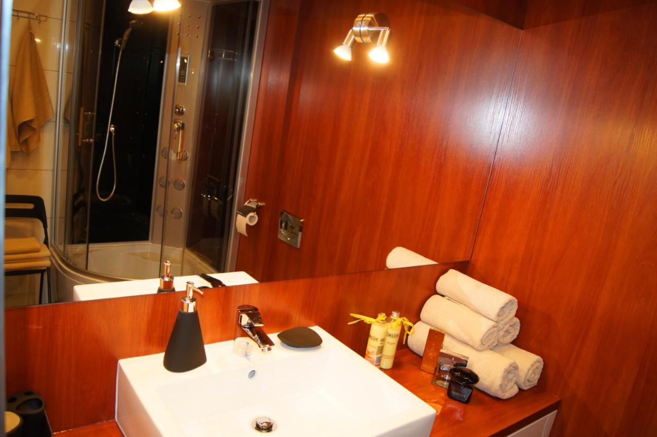 Apartamenty Kamienna - Wypoczynek , cisza i spokój - Nie na imprezy - B&B Częstochowa