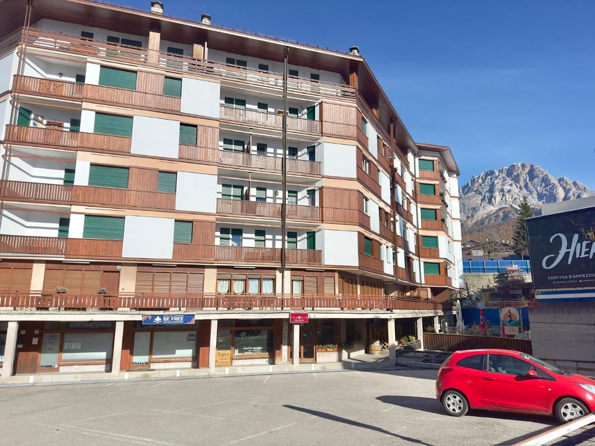 Dolce Casa Cortina Centro-Ski - B&B