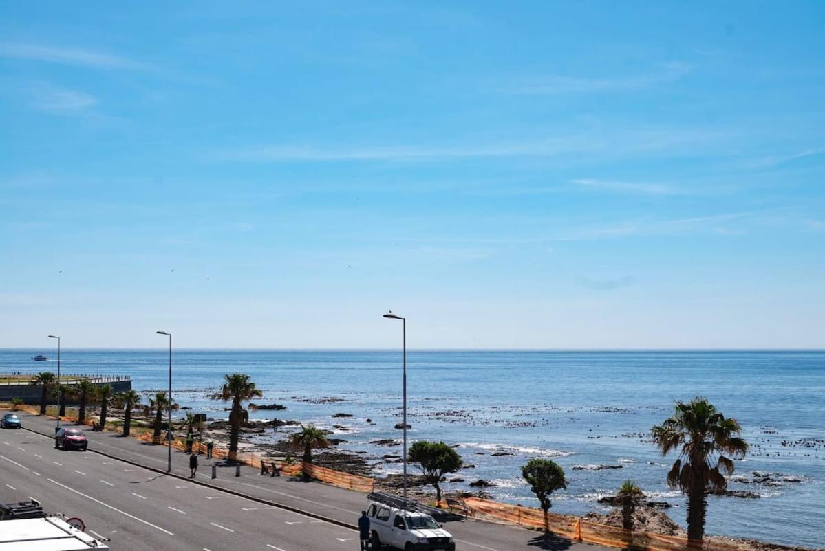 Awe-inspiring Ocean-views Apt no load-shedding - Ferienwohnung Kapstadt