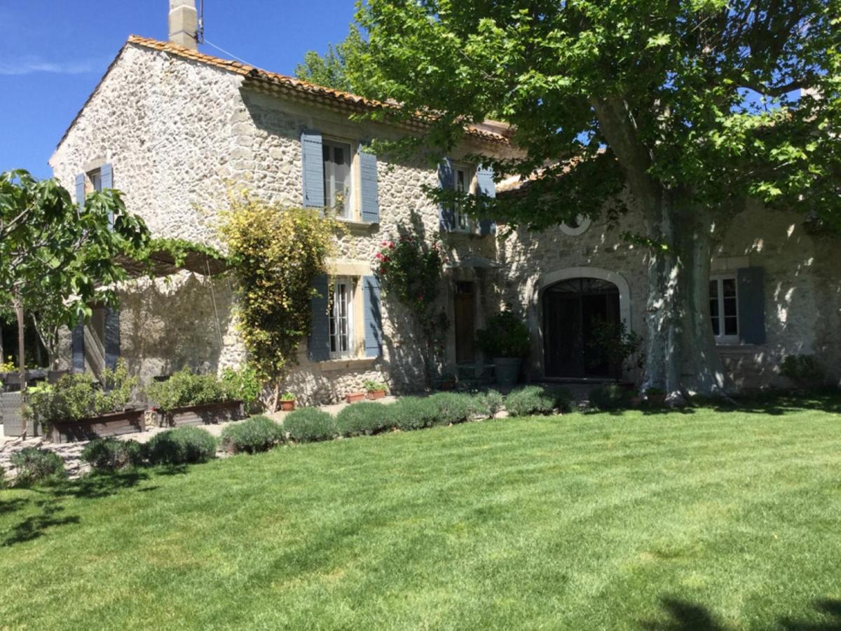superb prestigious mas with pool in the countryside of caumont sur durance, close to avignon, sleeps 8 - B&B