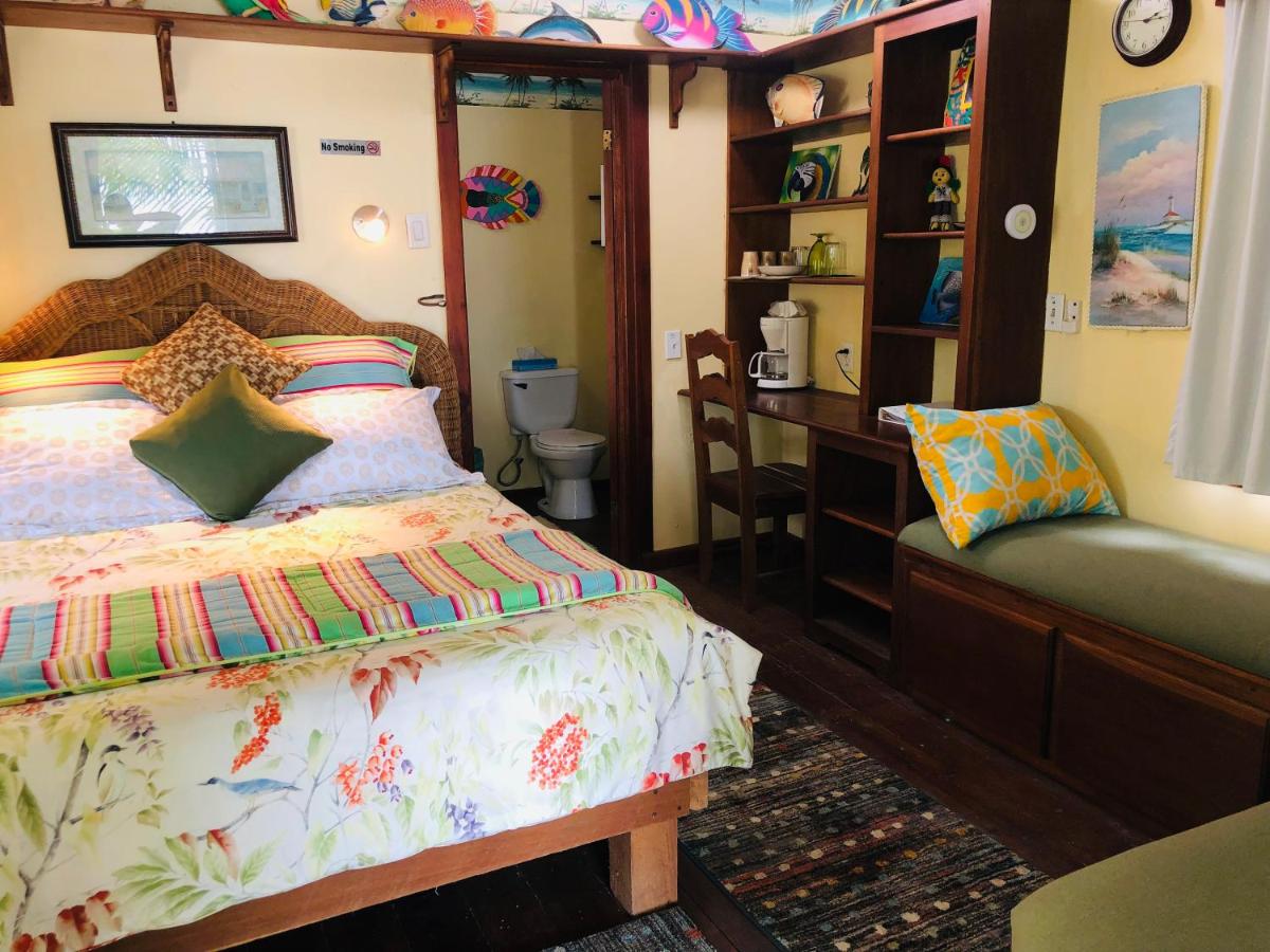 Deluxe Double Room (2 Adults + 1 Child)