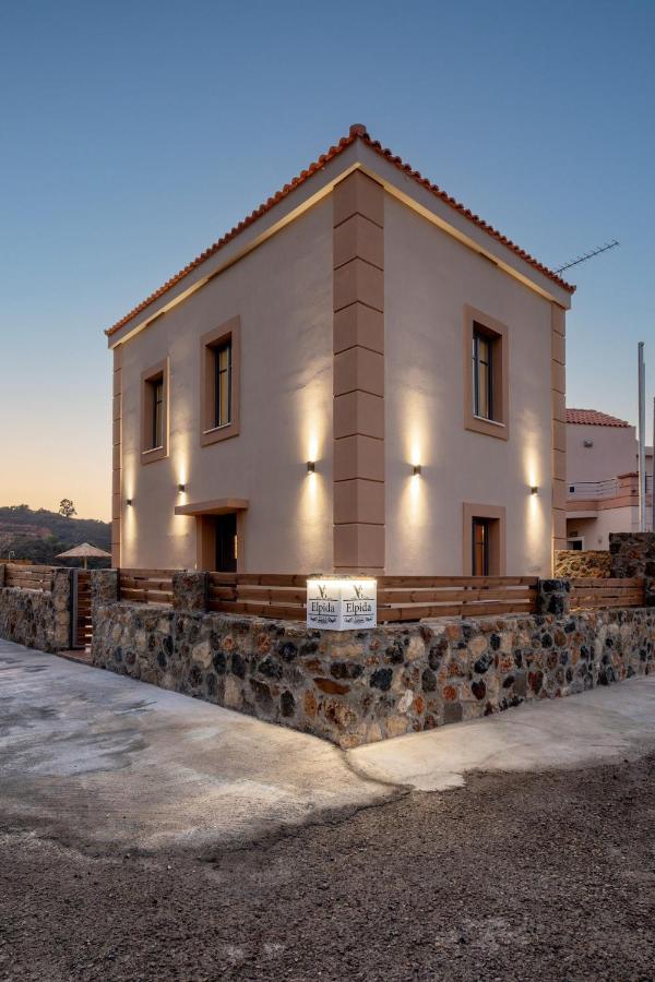 Villa Elpida in Myloniana - B&B