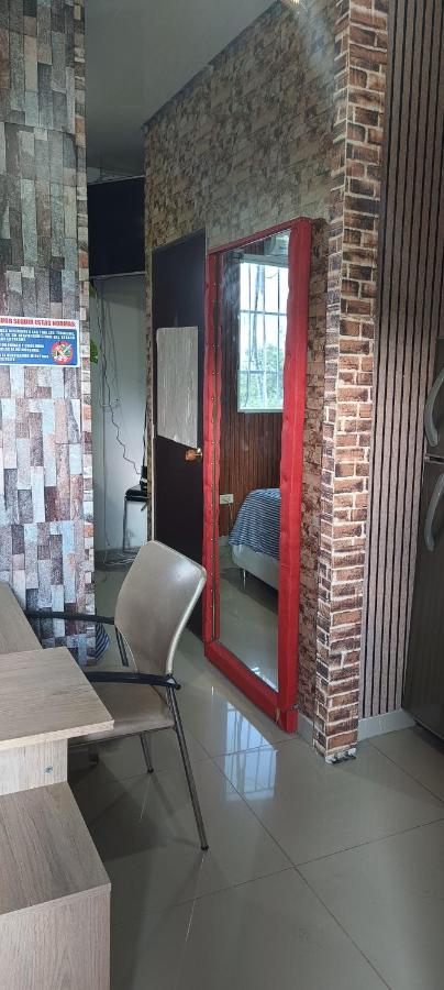 apartaestudio parejas 10 mnts del terminal, centro de eventos valle del pacifico y del centro de la ciudad, salida al aeropuerto - Ferienwohnung Cali