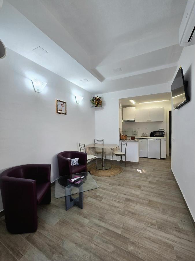 Appartamento con 2 Camere da Letto