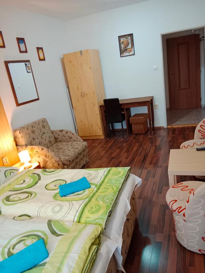 Penzion Monty Ranch - Chambres d’hôtes Štôla