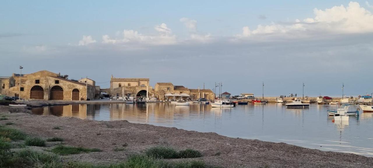 -DIMARTINO HOME- Posizione centrale 9 min da Marzamemi San Lorenzo Portopalo di Capo Passero - B&B