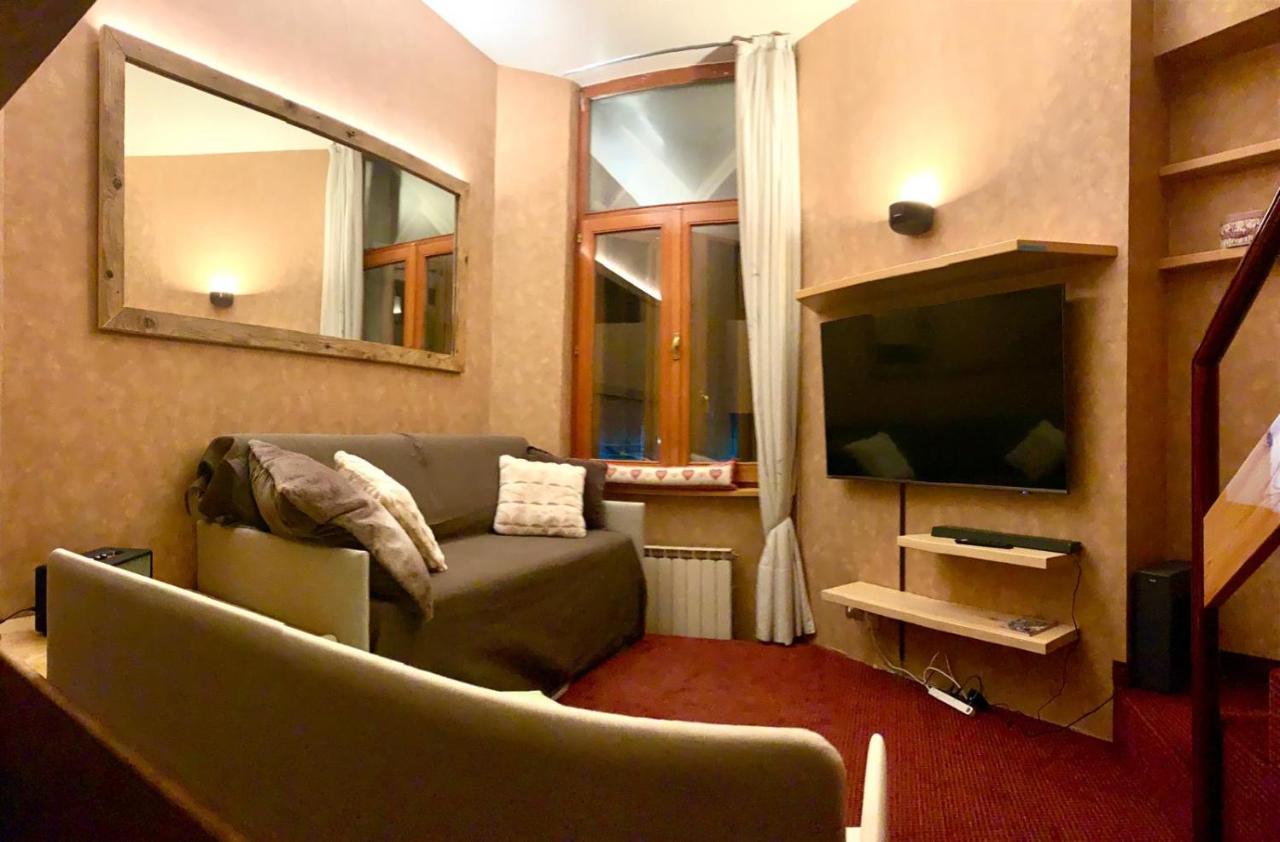 THE NEST Alpine Loft Ski-in Ski-out - B&B