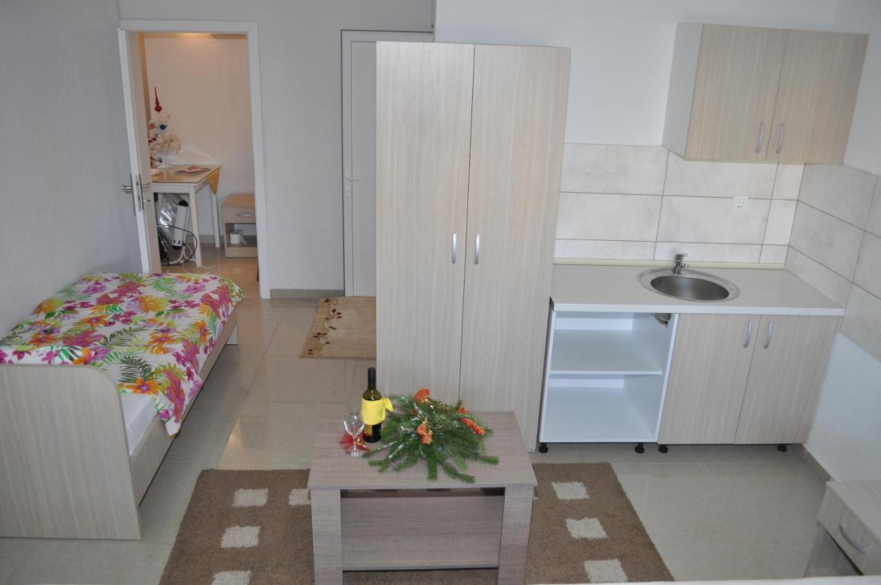 Apartments Gjoce - Bed and Breakfast Ohrid