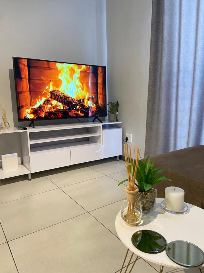 Cozy self contained CBD apartment - B&B
