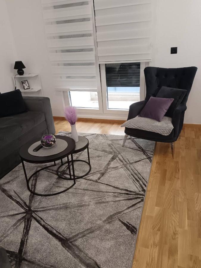 City011 studio PRIVATE GARAGE FREE - B&B Belgrade