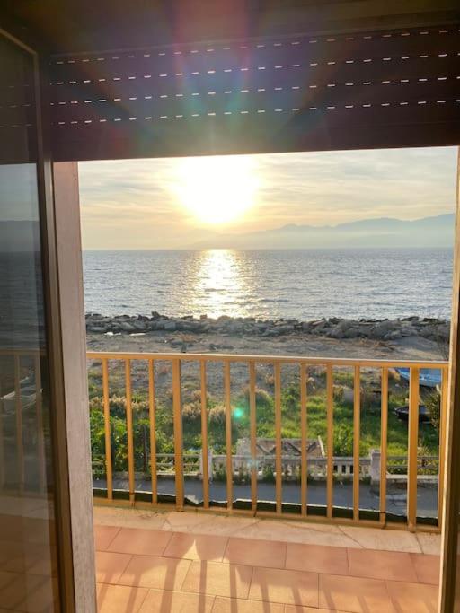 Appartamento sul mare on sun - Chambres d'hôtes Reggio de Calabre