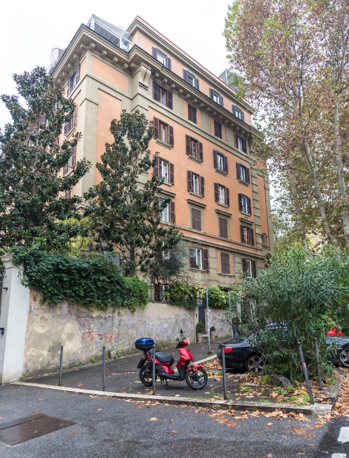 La Dolce Vita a Trastevere Luxury 3 Bedroom Apartment in Roma centro - Ferienwohnung Rom