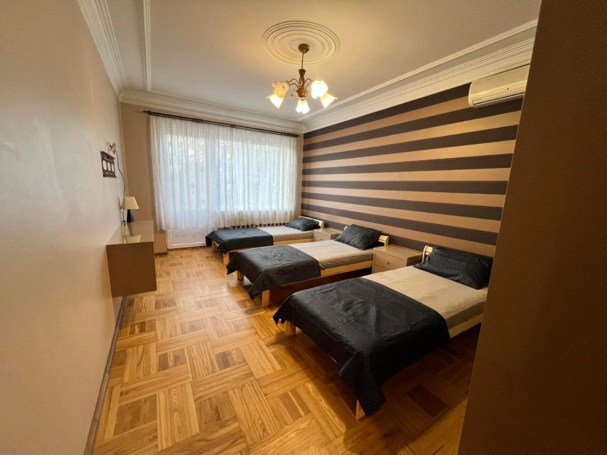 Azimut - B&B