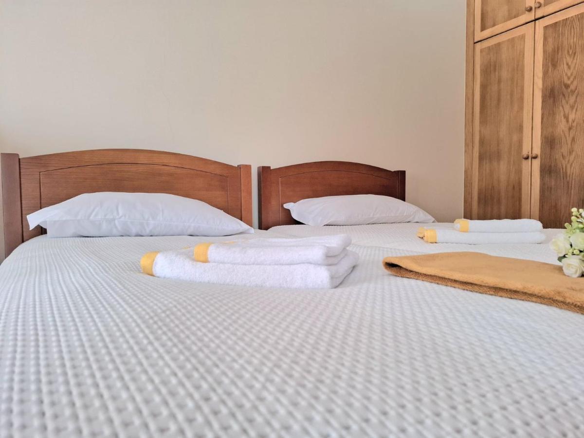 Deluxe Double or Twin Room with Mountain View
