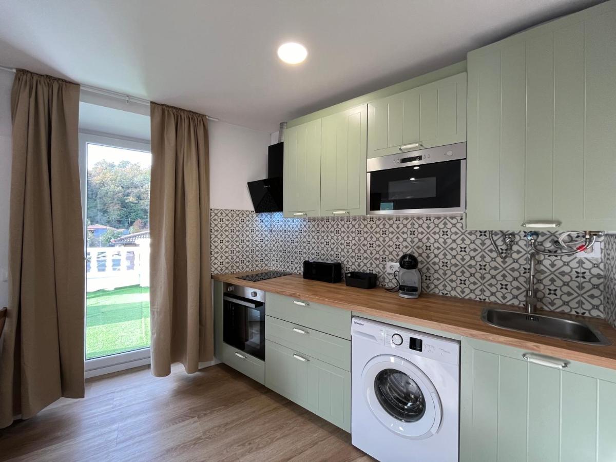 Appartamento con 2 Camere da Letto, Balcone e Terrazza