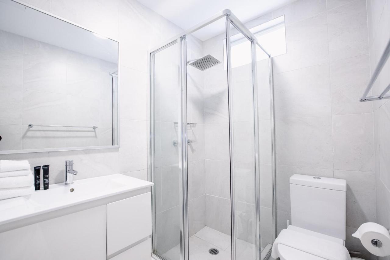 Bondi Beachfront Retreat - Beach views - B&B