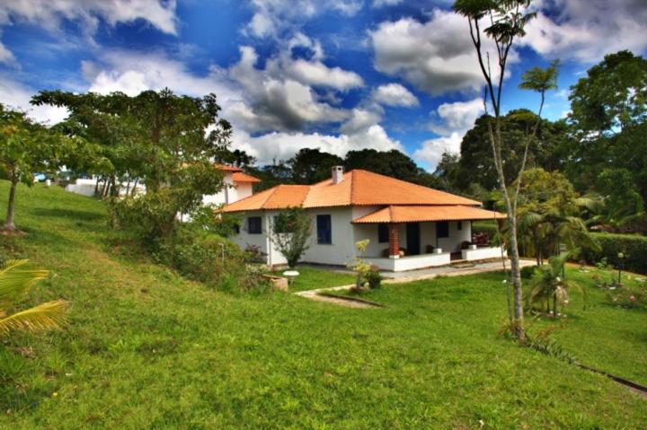 B&B Miguel Pereira - Pousada Coração Verde - Bed and Breakfast Miguel Pereira