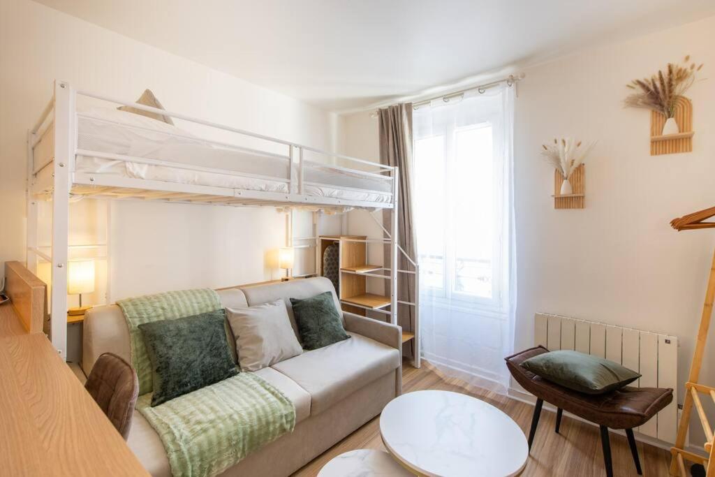 Amazing stylish studio, well located near metro, Bastille neighborhood - Chambres d’hôtes