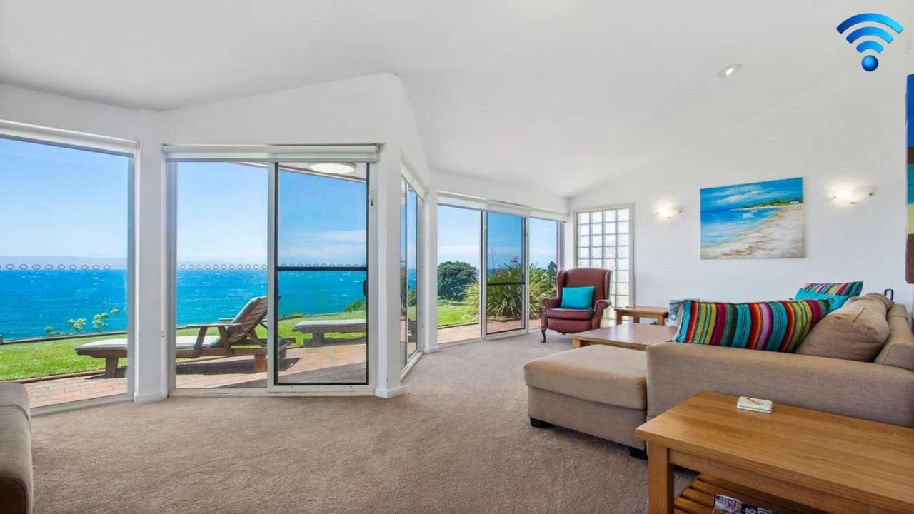 Penguin Head Retreat - B&B