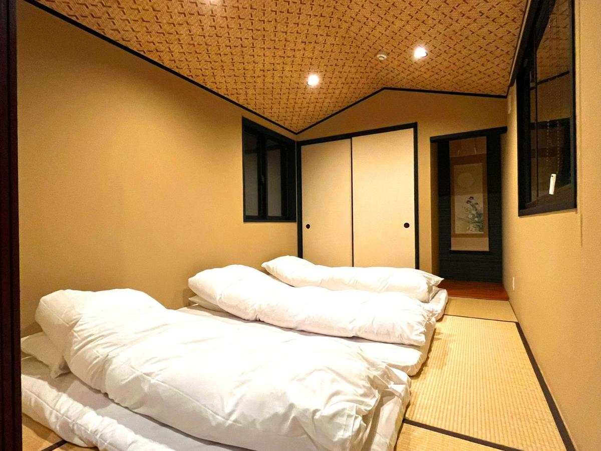 Habitación Familiar con baño privado