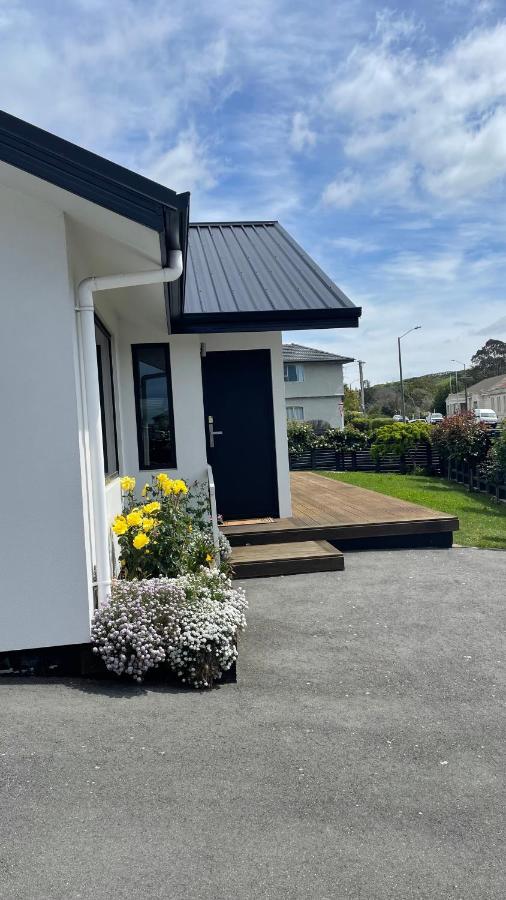 Three bedroom entire unit at central lotion - B&B Oamaru
