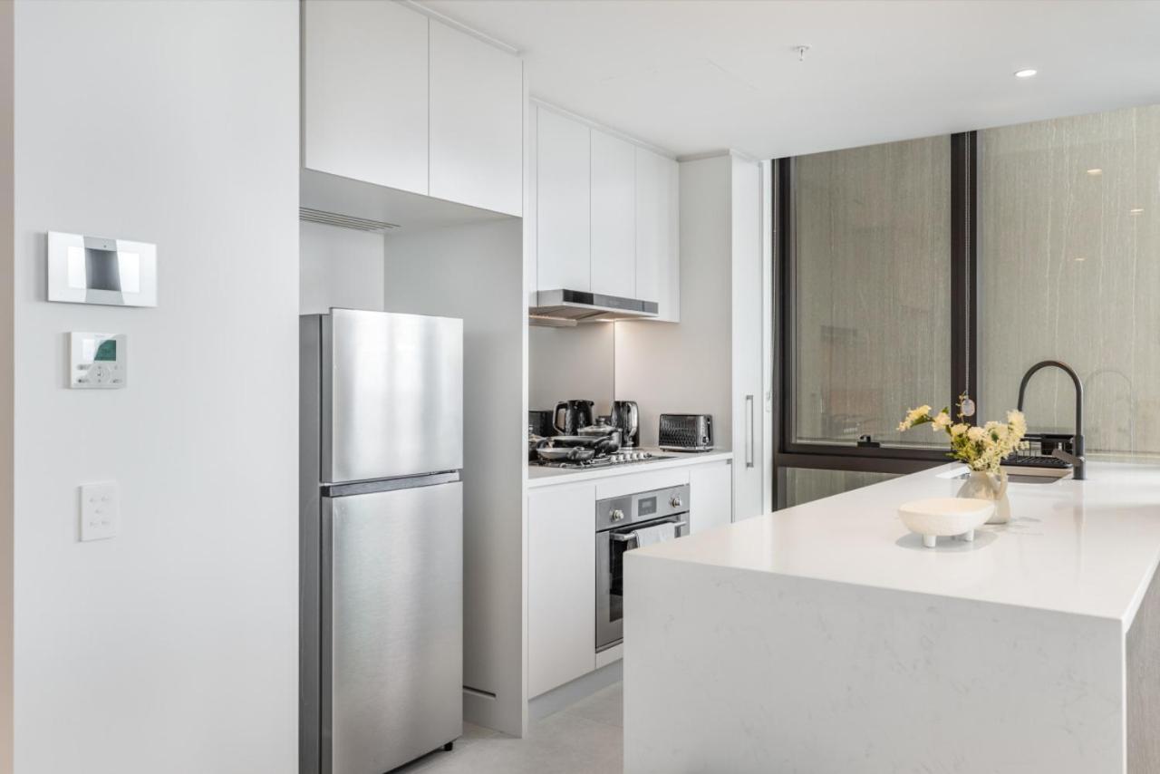 High level deluxe 2 bedroom APT - B&B