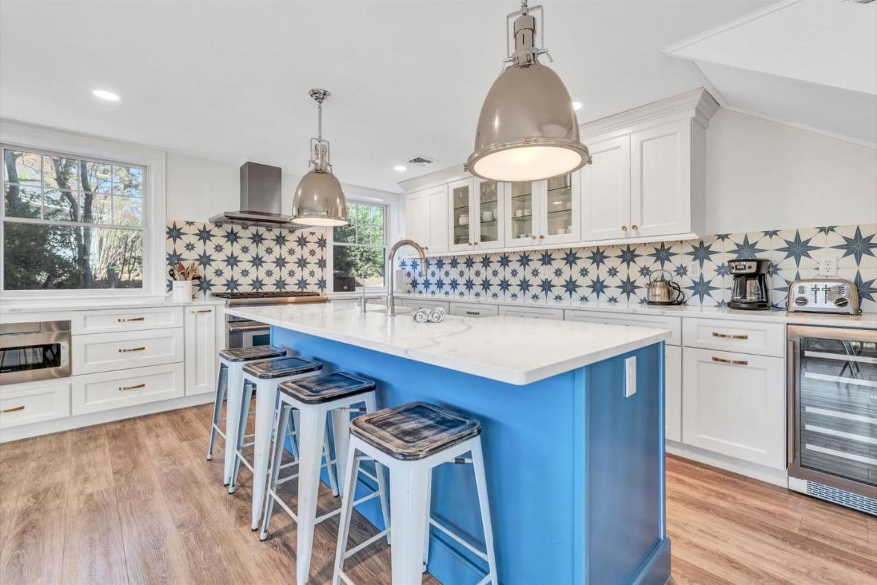 Cape Cod 4 Bed Waterfront Retreat, Dock, Sleeps 8, Fire Pit, Outdoor Dining, Spa-Style Primary, Premium Kitchen with Dual Dishwashers, Gas Fireplace, River Views, Bright Open Layout, Central AC, Perfect Coastal Escape, 24 Hr Hospitality Summary - B&B Falmouth