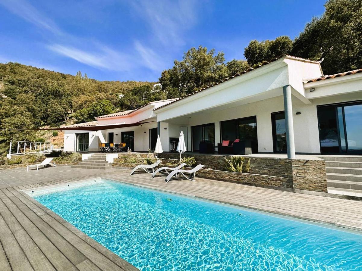 Villa Eden pour 8 personnes climatisée avec piscine chauffée et vue mer à La Londe-les-Maures - Chambres d’hôtes
