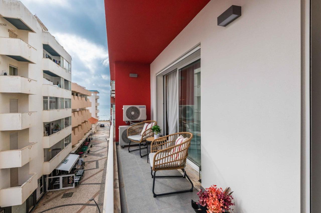 Caravelas 2-Bedroom Apartment with Pool - 50m from the Beach - B&B Armação de Pêra