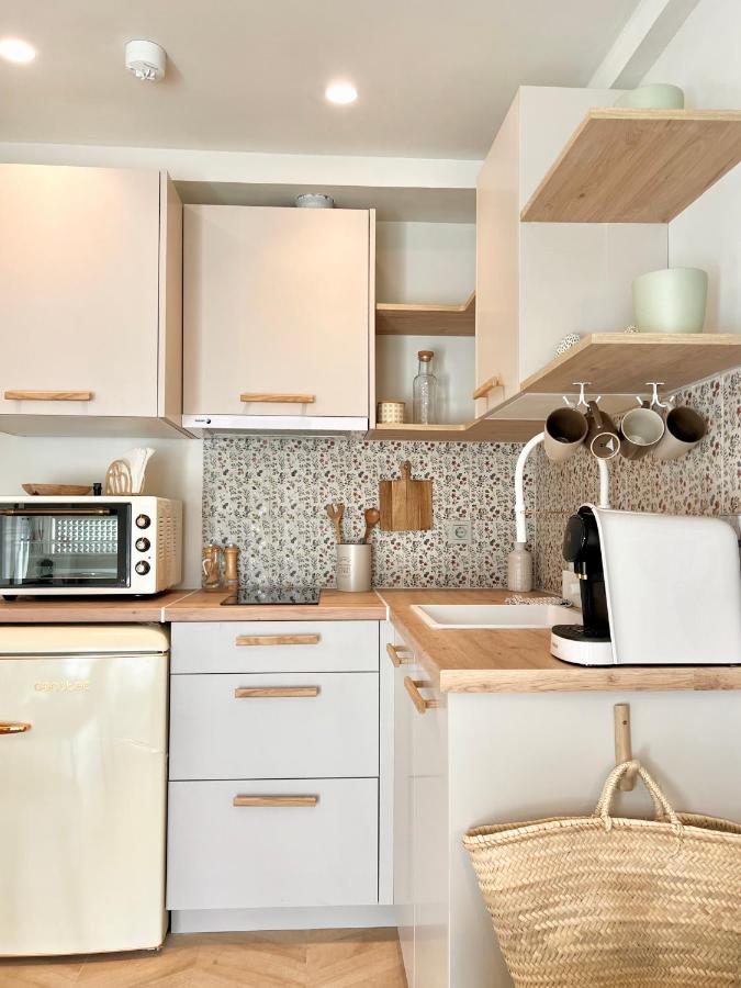 Two-Bedroom Deluxe Apartment with Balcony