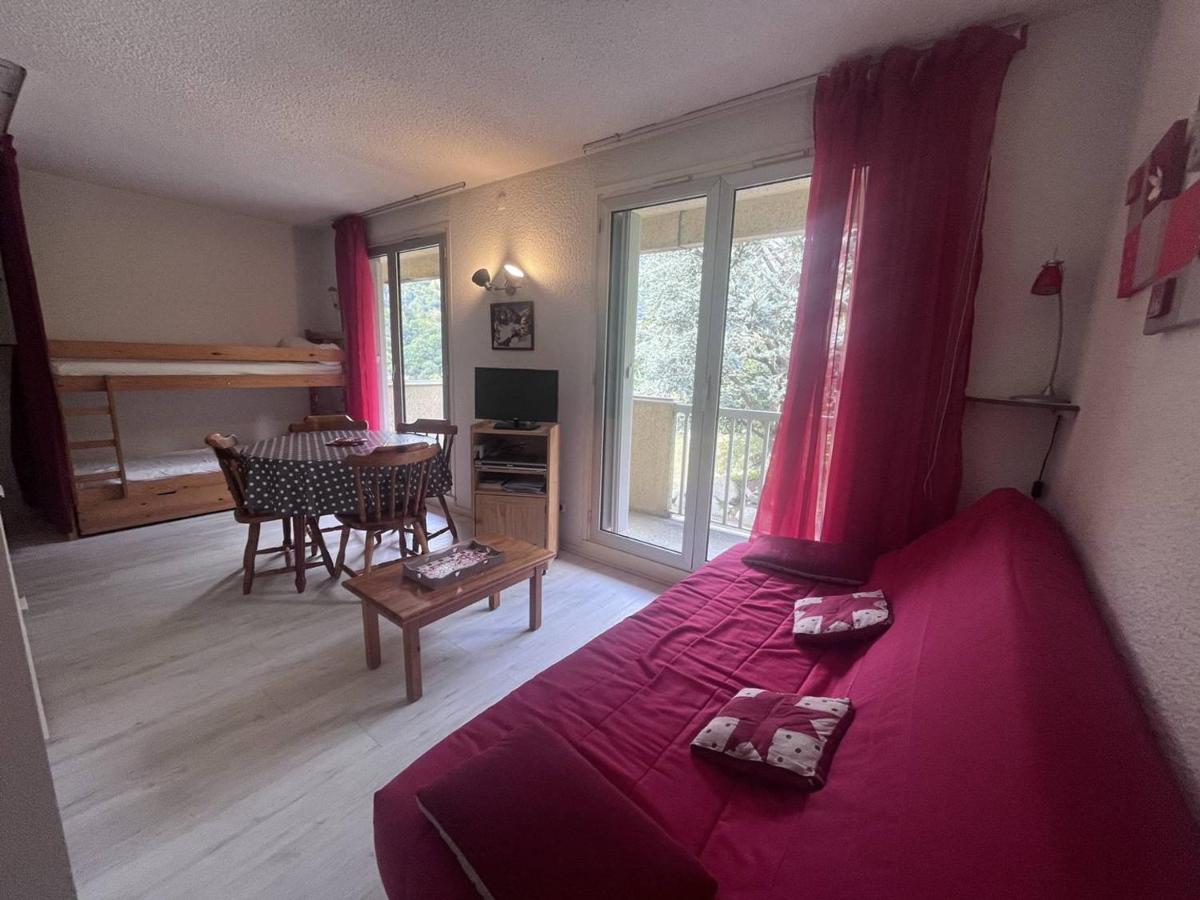 Studio charmant avec balcon face aux montagnes - FR-1-812-9 - Bed and Breakfast Cauterets