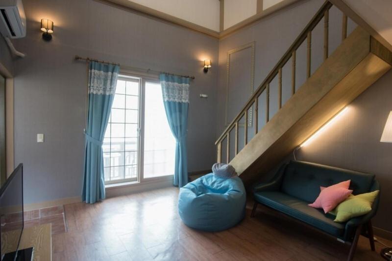 Double Room 6