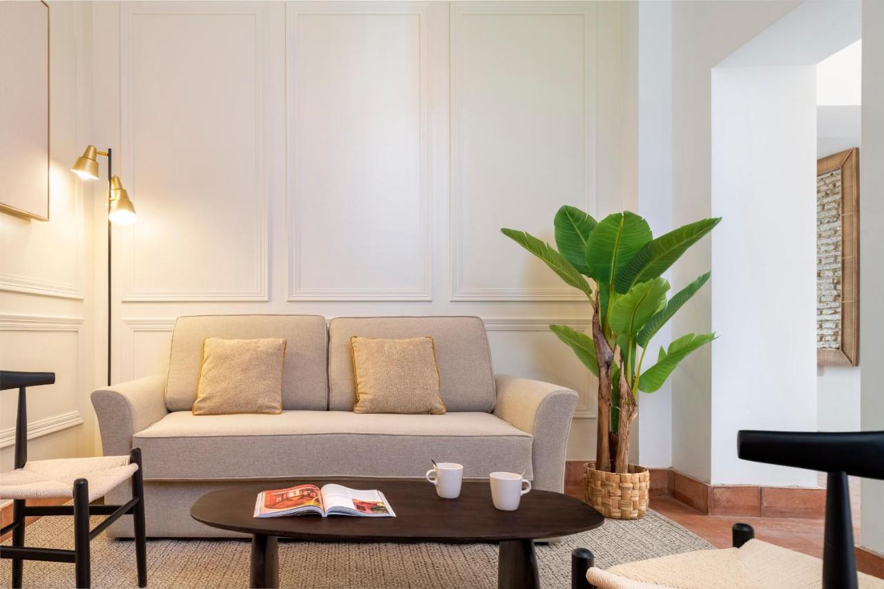 Apartamento 2 dormitorios con balcón y bañera de hidromasaje en terraza privada