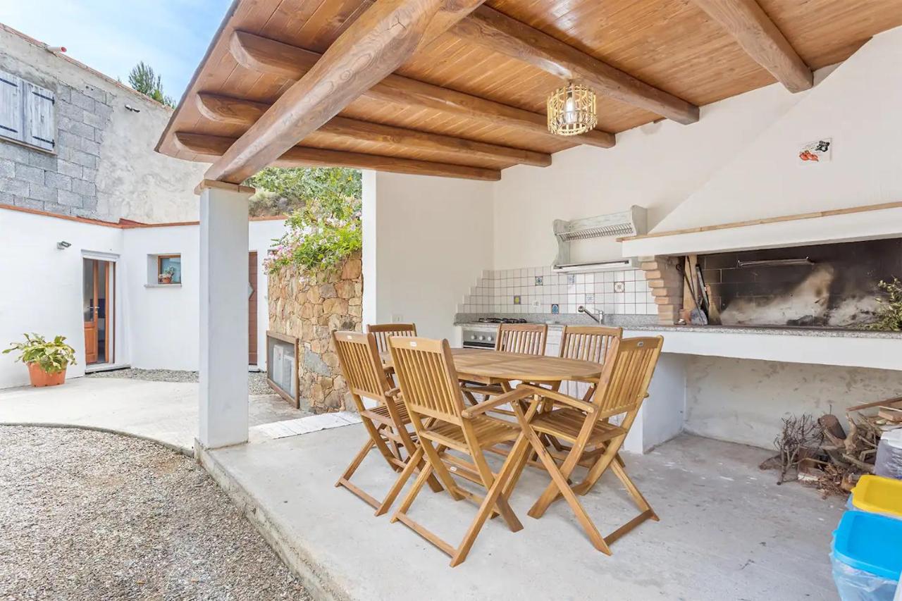 Villa Mari - Bed and Breakfast Tertenia