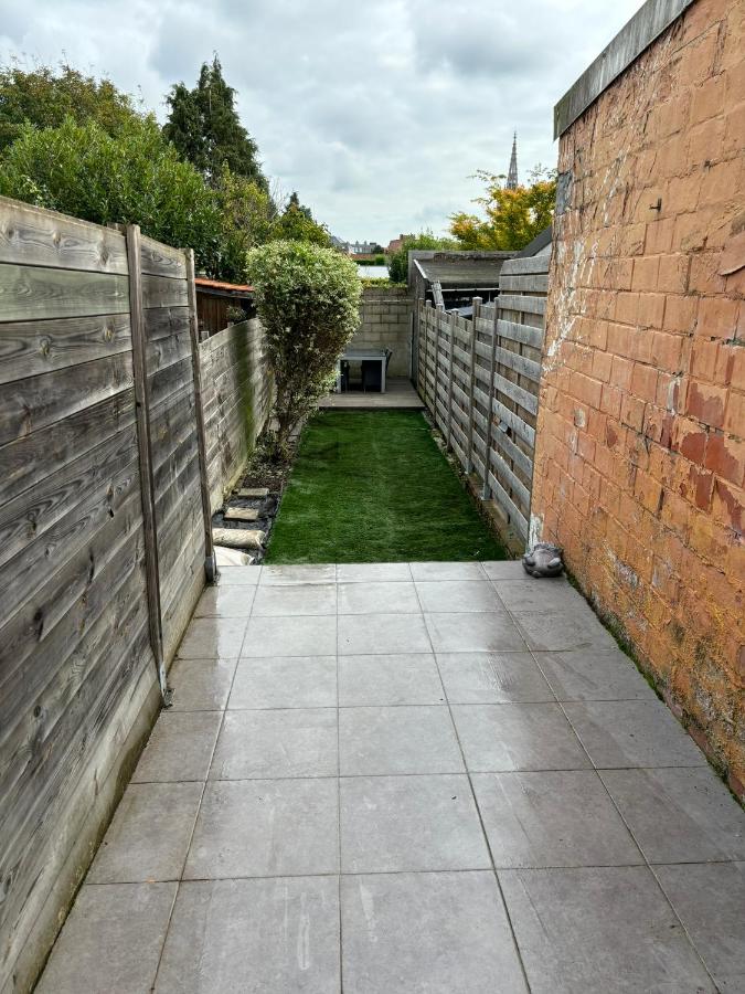 gezellige woning met tuin centrum Leuven - Bed and Breakfast Leuven