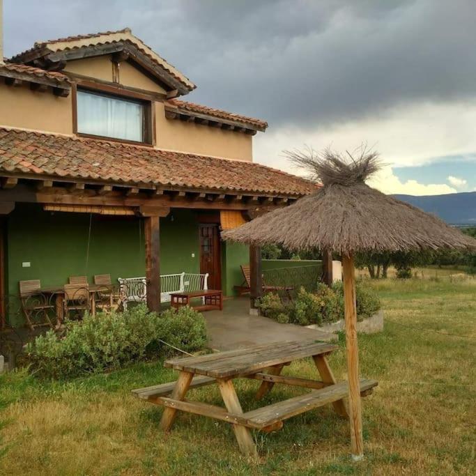 Finca Montechico by Sharingco - B&B