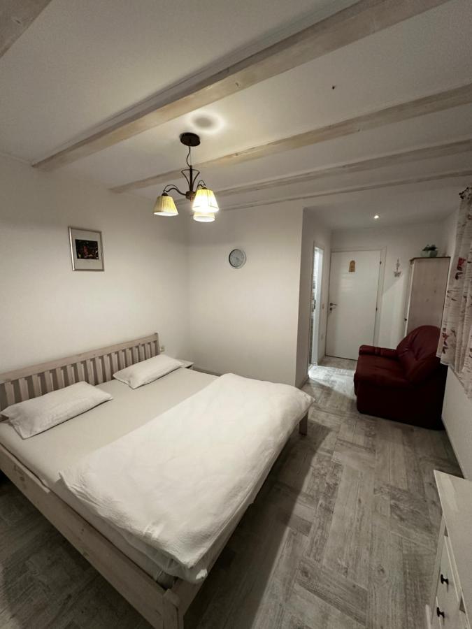 Doppelzimmer mit eigenem Bad