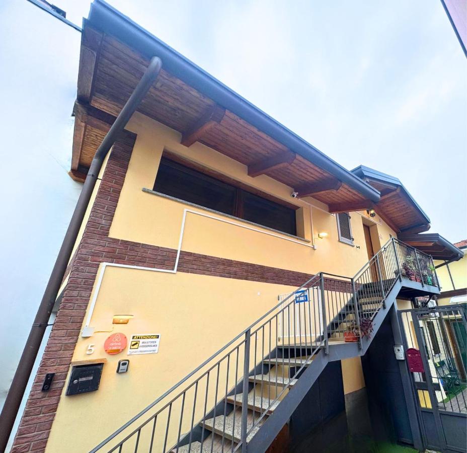 La "Casetta" tra Milano, Monza e i laghi di Como e Lecco - Chambres d’hôtes
