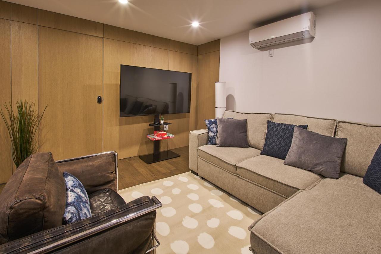Modern 2 Bedroom Retreat in Downtown Manhattan - B&B