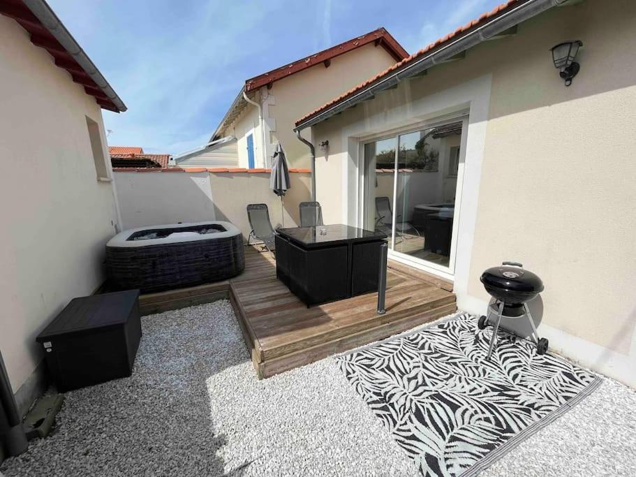 20mètres Plage - Maison -Jacuzzi - Wifi - Terrasse - B&B Châtelaillon-Plage